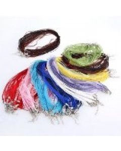 7 mm ligth-green strap (necklace type) made of real silk with carbine lock 1 piece