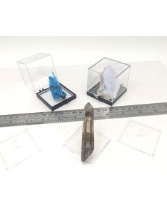 Medium Perky Perches, Clear; 1.8-inch square with a beveled stem; 100 pieces.
