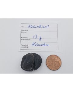 Columbianit (Tectite); Columbia, piece 2,9 cm; 1 unique piece with 13 g