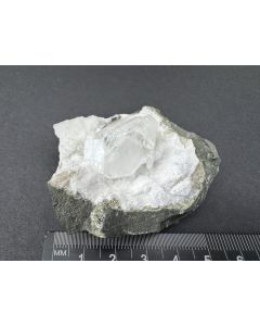Epistilbite xls; Poona, India; Min; unique piece
