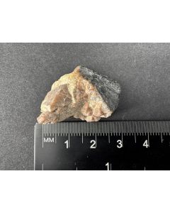 Gadolinite-(Y); Knipane, Iveland, Norway; Min; unique piece