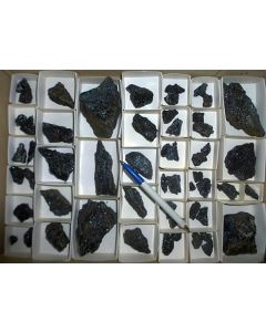 Deerite (xx); Laytonville, CA, USA; KS