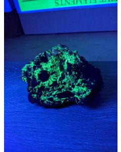 Idrialite; Culver-Baer Mine, Sonoma Co, CA, USA; small CAB