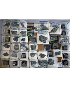 Aris, Windhoek, Namibia; small collection of well identified specimen; 1 lot of 33 specimen