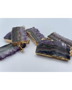 Amethyst slice in metal setting; gold; 1 piece
