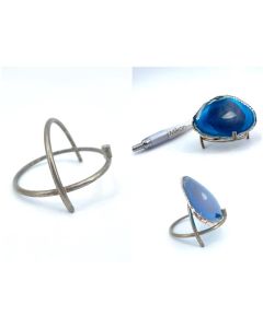 Real silver stand; round, with supports, for discs; 1 piece