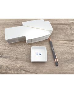 Specimen FoldUp Boxes SB 24; 2 1/2 x 2 1/2 x 1 inch (63 x 63 x 25 mm); 1,000 pcs, fit 24 per flat. This is 10 bundles