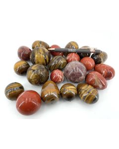 Polished balls and eggs; various rocks, South Africa; 1 kg