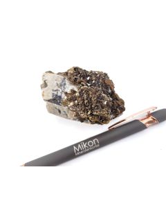 Siderite xls; Mt. Malosa, Zomba, Malawi; Scab