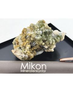 Andradite xls; Erongoberge, Namibia; Scab