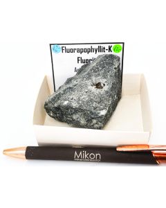 Apophyllite - (KF) xls; Aris Quarry, Windhoek, Namibia; Scab