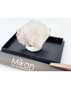 Apophyllite - (KOH) xls; Wessel Mine, Kalahari Manganese Fields, Northern Province, South Africa; Min