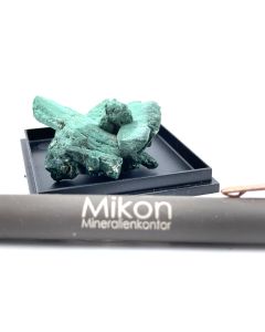 Malachite pseudomorph after Azurite xls; Tsumeb Mine, Otavi Bergland, Namibia; Min