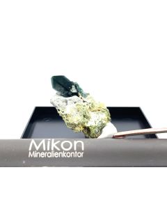 Malachite pseudomorph after Azurite Xl; Tsumeb Mine, Otavi Bergland, Namibia; Min