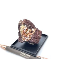 Wulfenite xls; Tsumeb Mine, Otavi Bergland, Namibia; Scab