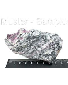 Eudialyte; Norra Kärr, Sweden; Scab