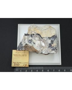 Aravaipaite xls; with old label; Grand Reef Mine, AZ, USA; Scab; unique piece
