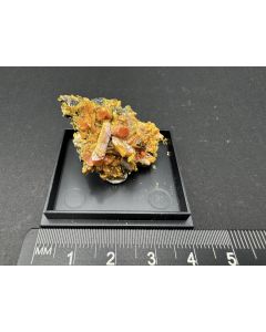 Orpiment xls; Shimen Mine, Changde, Hunan Province, China; Min; unique piece