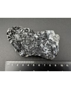 Manganite, Quartz xls; N'Chwaning I Mine, Kalahari Manganese Field, South Africa; Gerd Tremmel collection; Scab; unique piece
