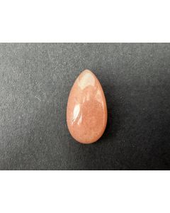 Sun Stone; 7.70 ct.; 17,6 x 9,6 x 6,65 mm; Malawi; single piece
