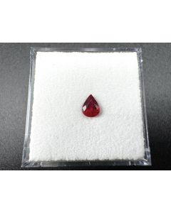 Ruby; faceted; 5 x 4 mm; Africa; single piece
