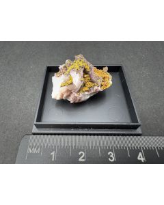 Tsumcorite, Quartz xls; Tsumeb Mine, Otavi Mountains, Namibia; TN; unique piece
