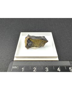 Davidite-(Ce); Olary, WA, Australia; Min; unique piece
