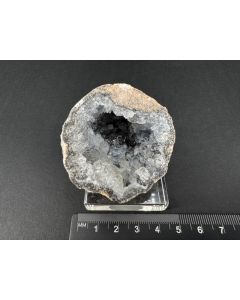 Quartz geode; Villa Ahumada, Chihuahua, Mexico; Min; unique piece