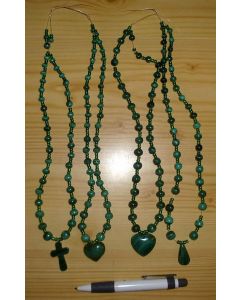 Malachite bead string with heart-pendant (hand made in the Congo) 1 piece