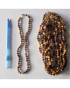 Necklace with 6 mm mookaite spheres, 45 cm long, 1 piece