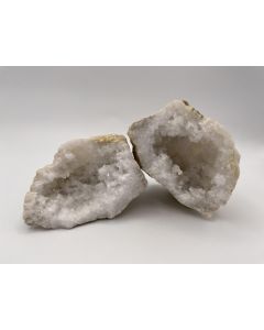 Quartz geodes (quartz druse, quartz geode); ca. 6-10 cm, open, Midelt, Morocco; 1 piece