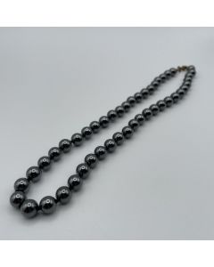 Necklace with 8 mm hematite spheres, 45 cm long, 1 piece