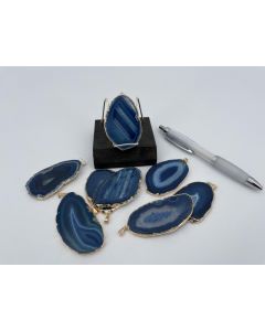 Agate slice; darkblue, blue, with metal frame, gold, approx. 5-7cm; 1 piece
