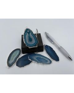 Agate slice; turquoise, petrol, with metal frame, silver, approx. 5-7cm; 1 piece