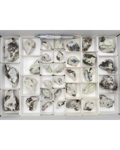 Viridine (andalusite); Ottre, Belgium; 1 flat