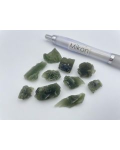 Moldavite (Tektite); Czech Republic, pieces 1-2,5cm; 3 g