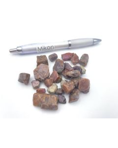 Ruby + Sapphire, Corundum crystals and piece; Tanzania; 100 g