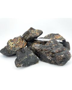 Amber; large pieces, UV-active, Sumatra, Indonesia; 1 kg