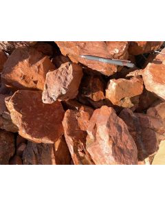 Feldspar; flesh colored, red, Namibia; 100 kg