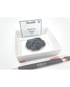 Ramsdellite xls; Mistake Mine, Arizona, USA, Gerd Tremmel Collection; Min, singel piece