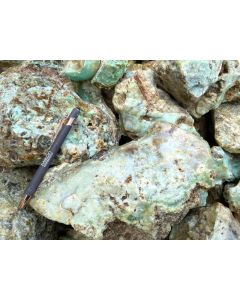 Chrysopras; Sulawesi, Indonesia; 100 kg