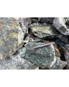 Jade; real!, dark green, Java, Indonesia; 100 kg