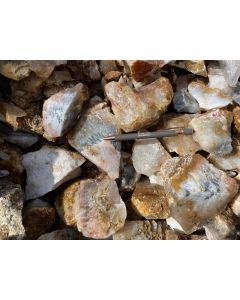 Jasper, agate; pink, white, Java, Indonesia; 100 kg