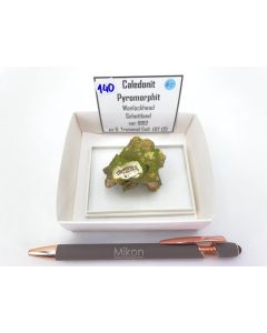 Caledonite xls, Pyromorphite xls; Wanlockhead, Scotland; Gerd Tremmel collection, Min