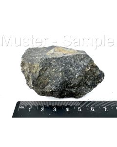 Clinoenstatite (bronzite); Kohlebornskehre, Bad Harzburg, Harz, Germany; Scab