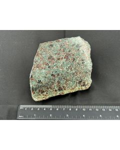 Eclogite; one side polished; Weißenstein, Hof, Bavaria; Scab; unique piece.