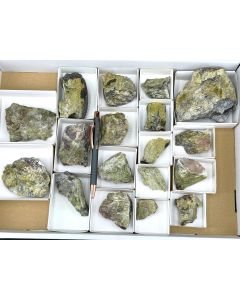 Karpholite xls; Biesenrode, Harz, Germany; 1 lot with 18 pieces, unique (3)