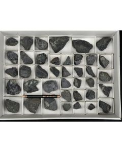 Svabite, Mangan-Calcite, Galena; UV-active; Namibia; 1 flat; unique (28)
