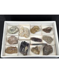 Fluorite xls, Quartz xls; Wölsendorf, Bavaria, Germany; 1 unique flat