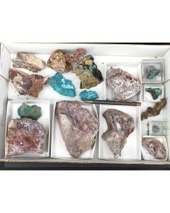 Chalcotrichite, Cuprite, Malachite, nat. Copper xls and Chrysocolla; Ray Mine, Arizona, USA; 1 unique flat